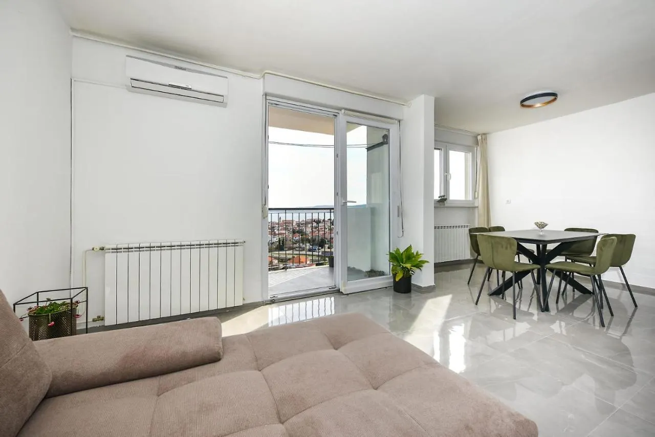 Apartment Apartman Loro 1 Zadar