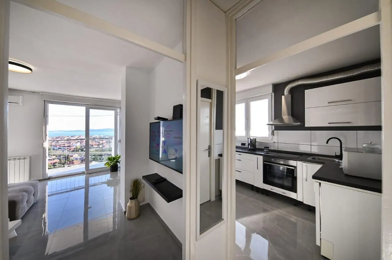 Apartment Apartman Loro 1 Zadar